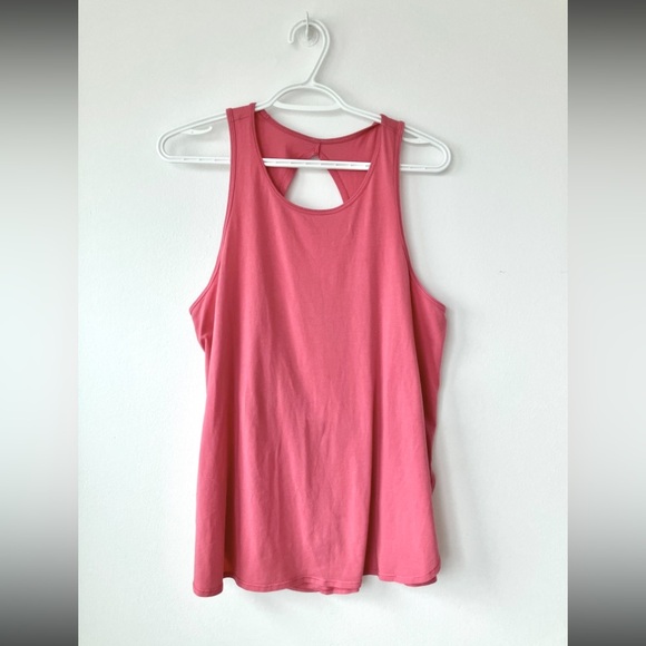Elegant Pink Sleeveless Tank Top - Picture 5 of 5